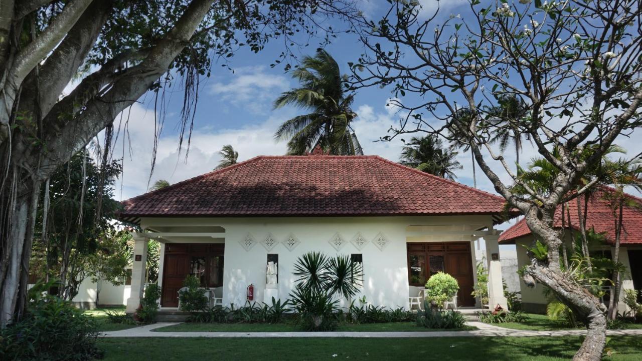 Puri Rinjani Bungalows & Hostel Kuta  Exterior photo
