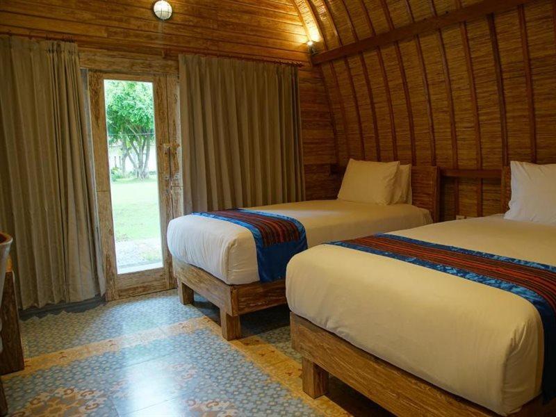Puri Rinjani Bungalows & Hostel Kuta  Exterior photo