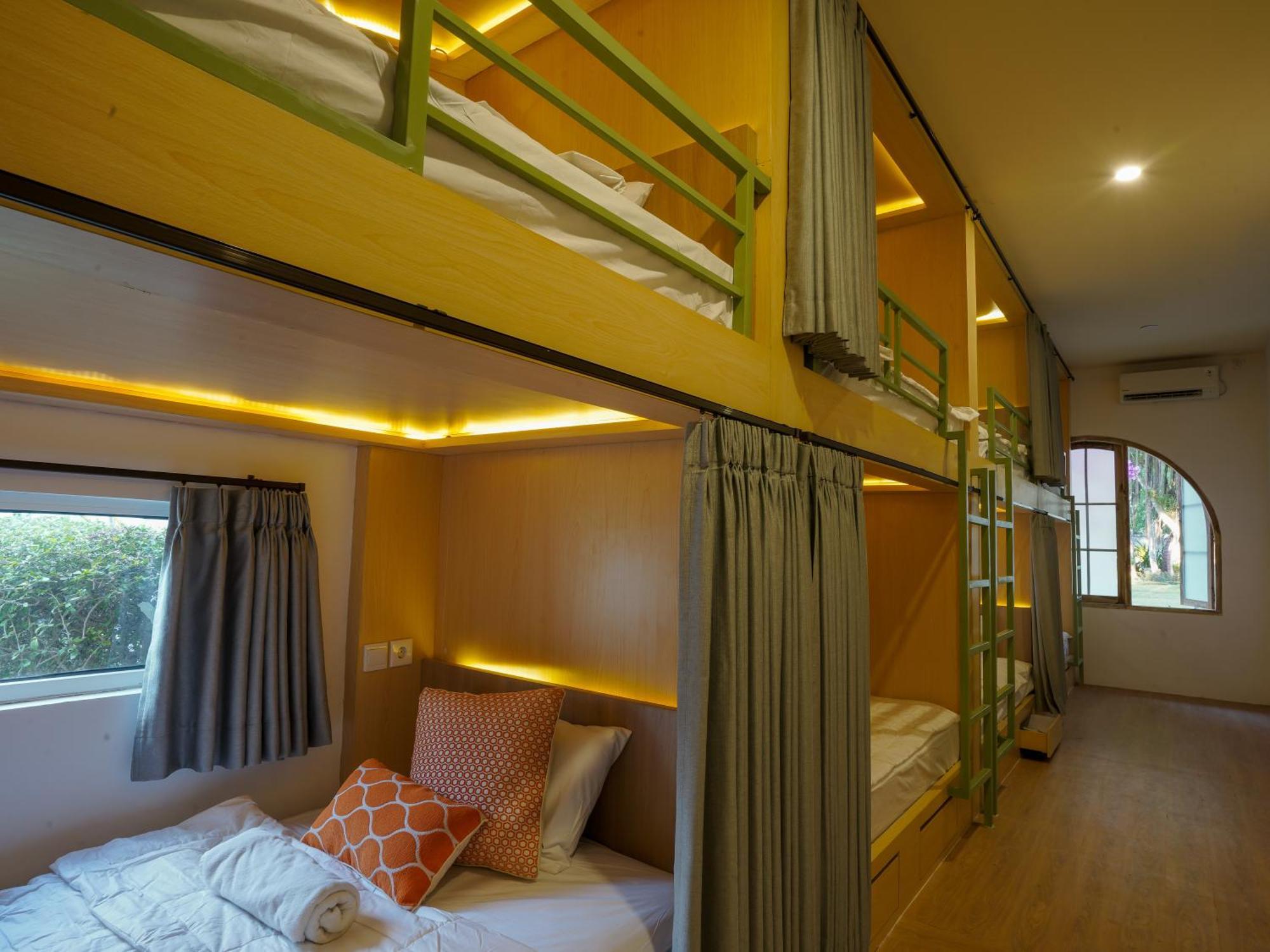 Puri Rinjani Bungalows & Hostel Kuta  Exterior photo